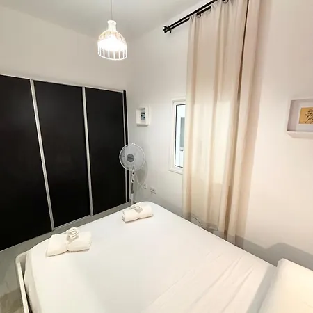 Central & Modern In Playa Las Vistas Διαμέρισμα *