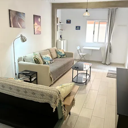 Central & Modern In Playa Las Vistas Apartment *