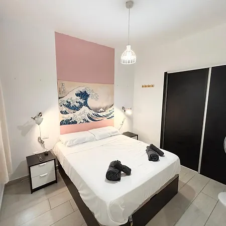 Central & Modern In Playa Las Vistas Διαμέρισμα *
